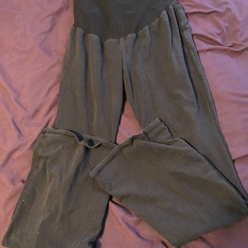Motherhood Maternity yoga pants